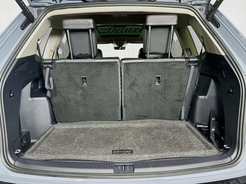 Used 2024 Volkswagen Atlas Peak Edition SEL image 27