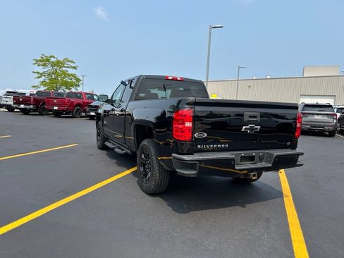 Used 2018 Chevrolet Silverado 1500 LT w/ Midnight Edition AWD/4WD image 27