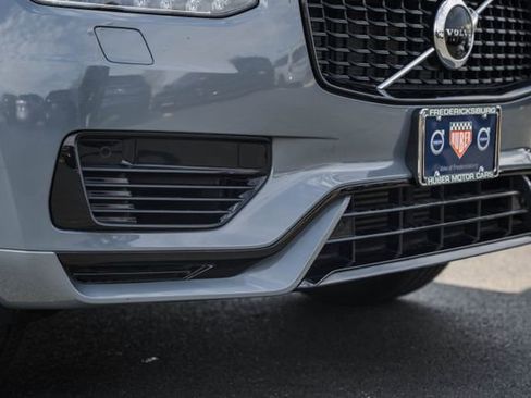 Used 2022 Volvo XC90 T8 R-Design w/ Advanced Package image 13