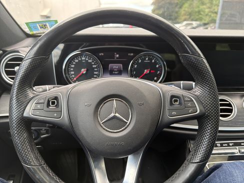 Used 2017 Mercedes-Benz E 300 4MATIC image 19