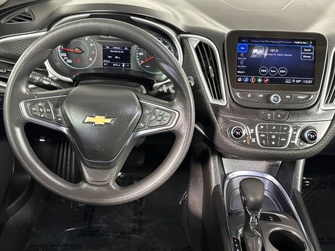 Used 2024 Chevrolet Malibu LT FWD image 11