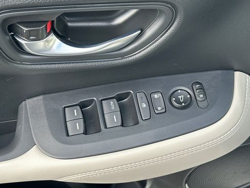 New 2026 Honda HR-V LX image 11