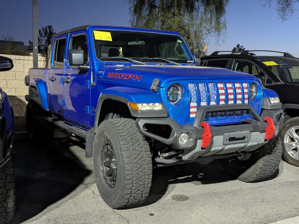 Used 2021 Jeep Gladiator Sport AWD/4WD image 3