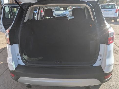 Used 2017 Ford Escape SE image 12