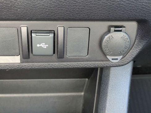 Used 2022 Toyota Tacoma SR AWD/4WD image 22