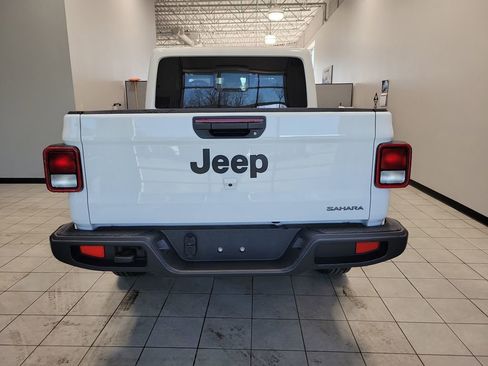 New 2026 Jeep Gladiator Sport image 6