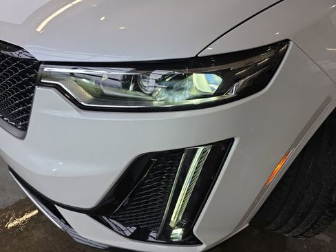 Certified 2024 Cadillac XT6 Sport w/ Platinum Package image 35