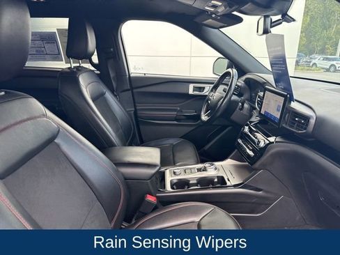 Certified 2022 Ford Explorer ST-Line w/ Class IV Trailer Tow Package image 31