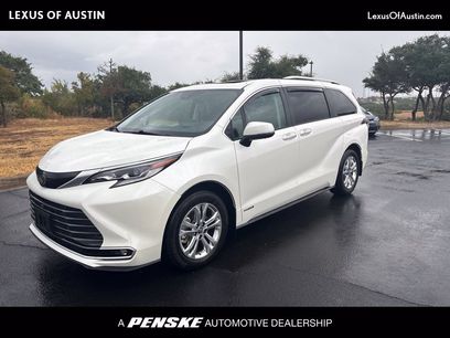 Used 2021 Toyota Sienna Platinum