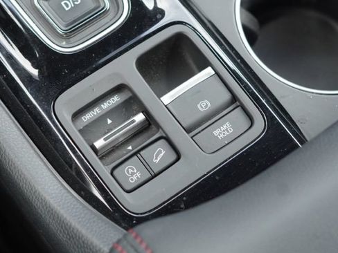 Used 2025 Honda Pilot Black Edition image 36