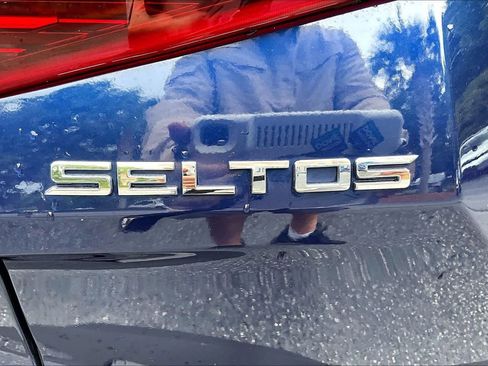Used 2021 Kia Seltos EX AWD/4WD image 31