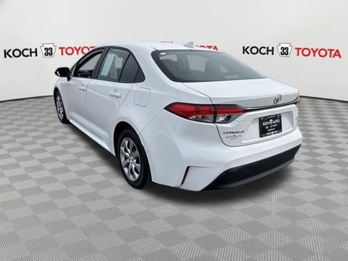 Used 2024 Toyota Corolla LE image 6