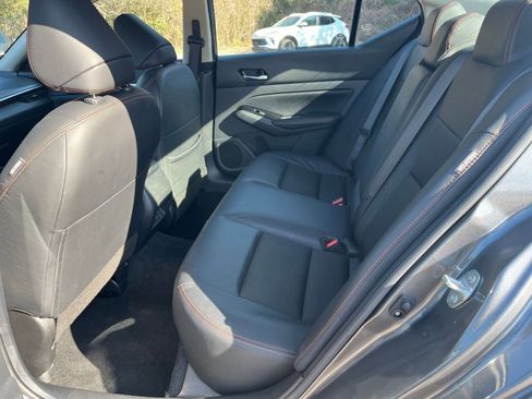 Used 2025 Nissan Altima 2.5 SR image 21