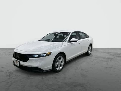 Certified 2025 Honda Accord LX image 7