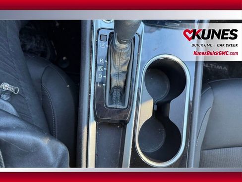 Used 2024 Nissan Altima 2.5 SV image 20