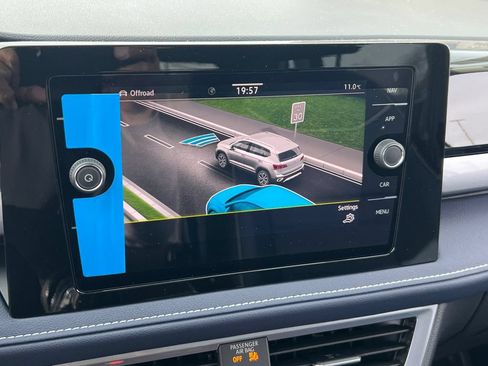 New 2026 Volkswagen Taos SEL AWD/4WD image 30