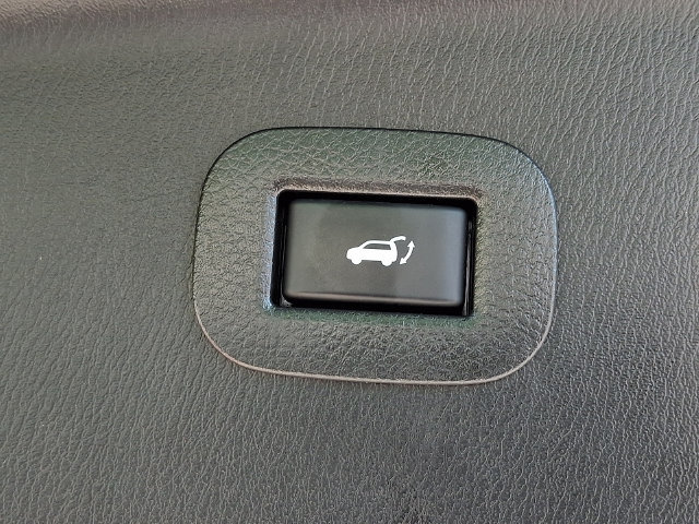 Used 2022 INFINITI QX80 Luxe w/ Cargo Package AWD/4WD image 33