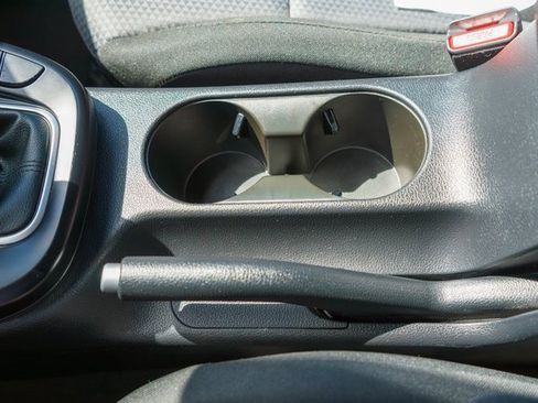 Used 2023 Kia Soul LX image 32