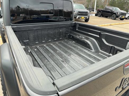 Used 2020 Jeep Gladiator Sport w/ Quick Order Package 24S image 8