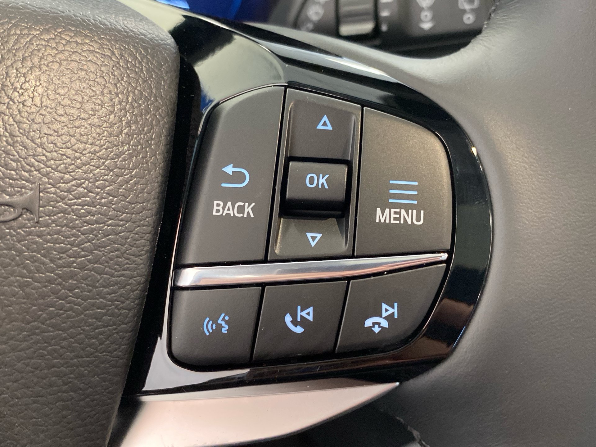 New 2026 Ford Explorer Platinum w/ LUX Leather Package AWD/4WD image 19