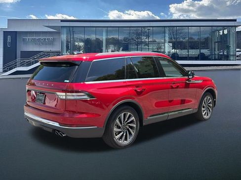 New 2026 Lincoln Aviator 2WD image 8