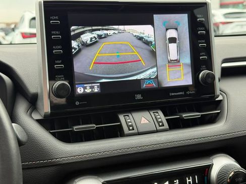 Used 2022 Toyota RAV4 Limited image 23