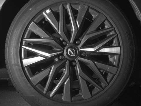 Used 2025 Nissan Altima 2.5 SV image 15