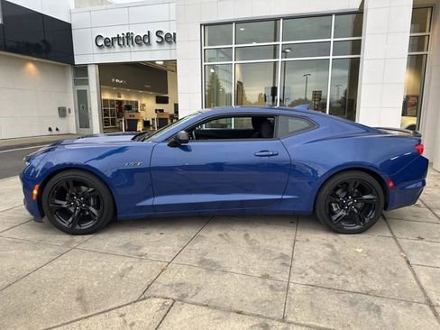 Used 2020 Chevrolet Camaro LT image 6
