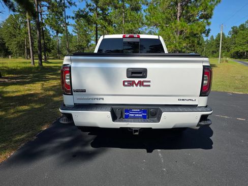 Used 2018 GMC Sierra 1500 Denali AWD/4WD image 4