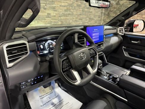 Used 2023 Toyota Sequoia Platinum image 14