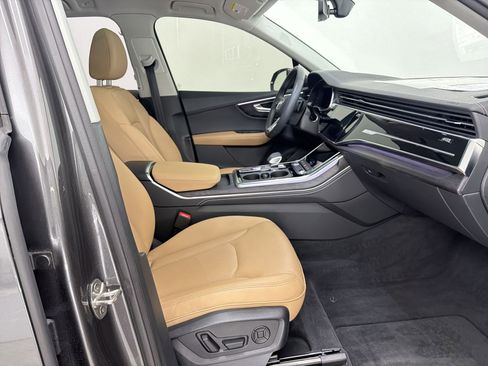Used 2025 Audi Q7 Premium Plus w/ Premium Plus Package image 24