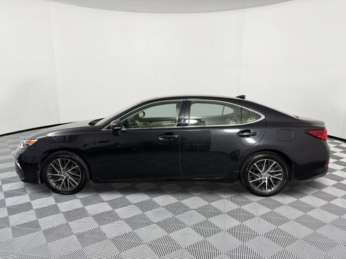 Used 2016 Lexus ES 350 w/ Luxury Package w/Wood Trim FWD image 2