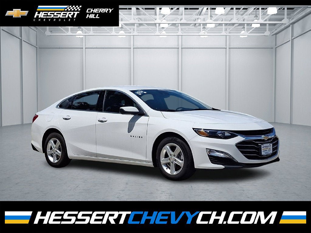 Certified 2024 Chevrolet Malibu LT FWD image 1