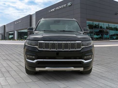 Used 2023 Jeep Grand Wagoneer Series III AWD/4WD image 8