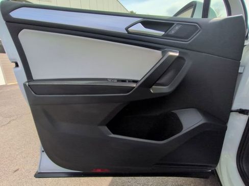 Used 2023 Volkswagen Tiguan S image 21