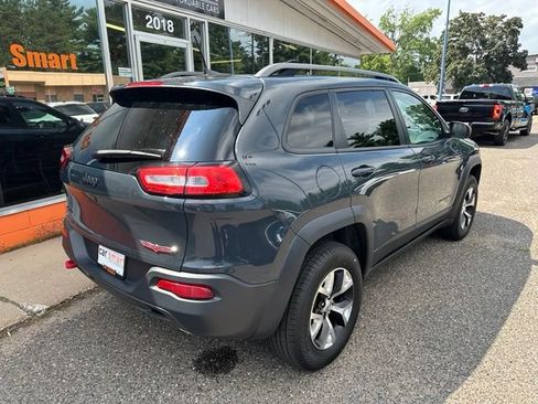 Used 2016 Jeep Cherokee Trailhawk w/ Comfort & Convenience Group AWD/4WD image 7