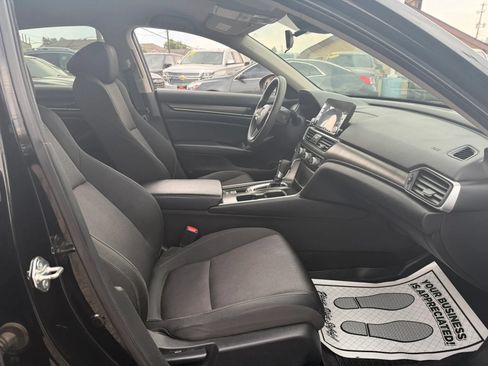 Used 2018 Honda Accord LX image 15