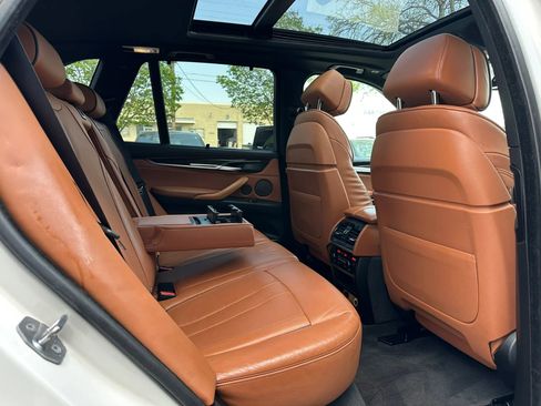 Used 2017 BMW X5 xDrive50i image 27