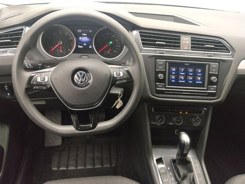 Used 2020 Volkswagen Tiguan S image 22
