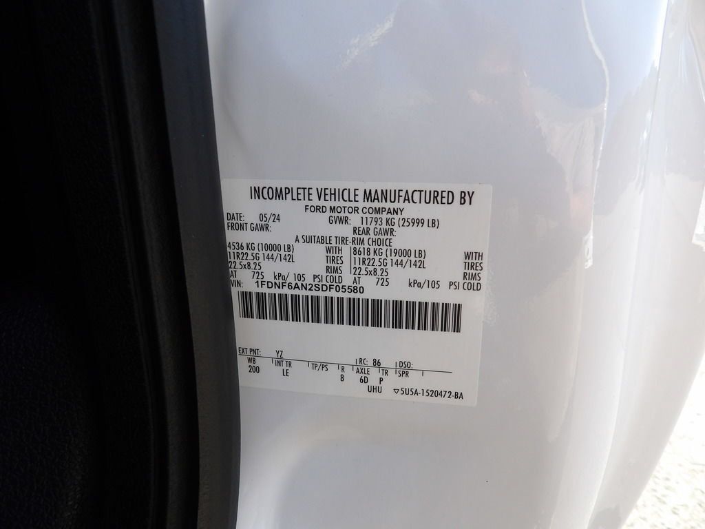 Used 2025 Ford F650 2WD Regular Cab Super Duty image 64