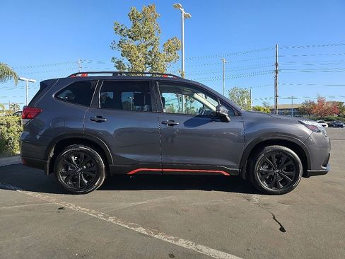 Used 2022 Subaru Forester Sport image 9