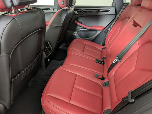 New 2026 Porsche Macan image 17