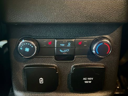 Used 2018 Ford Explorer Platinum AWD/4WD image 19