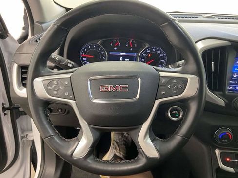 Used 2023 GMC Terrain SLT image 25