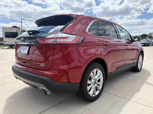 Used 2020 Ford Edge Titanium w/ Equipment Group 301A AWD/4WD image 40