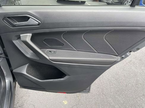 Used 2024 Volkswagen Tiguan SE R-Line w/ MDO Package, Three-Row image 44
