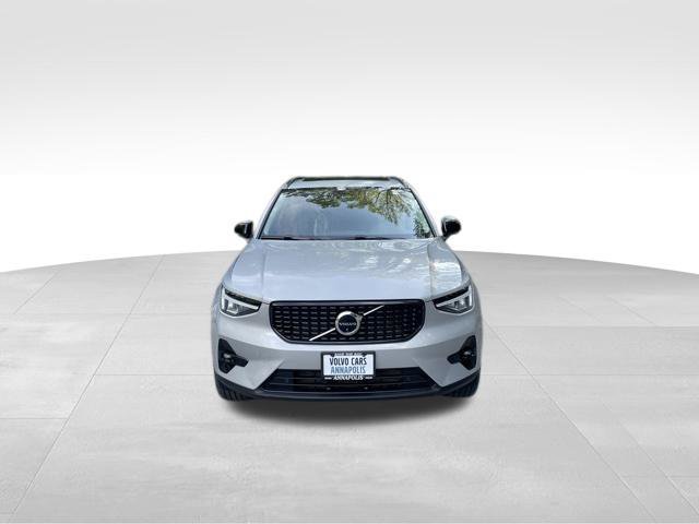 Certified 2023 Volvo XC40 B5 Plus w/ Protection Package Premier AWD/4WD image 3