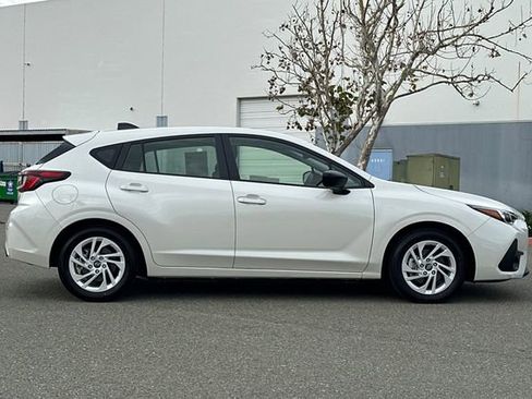 New 2025 Subaru Impreza 2.0i AWD/4WD image 3