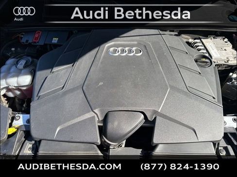 Used 2022 Audi Q8 Premium Plus image 10