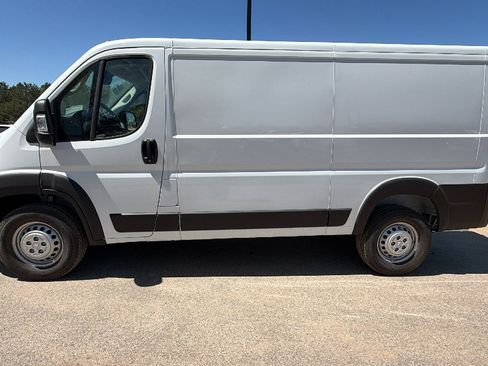 New 2026 RAM ProMaster 2500 w/ Convenience Group image 11